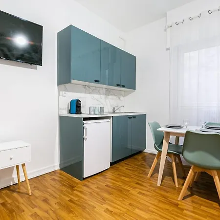 Hyper Centre 2p De 30m2 Lägenhet *